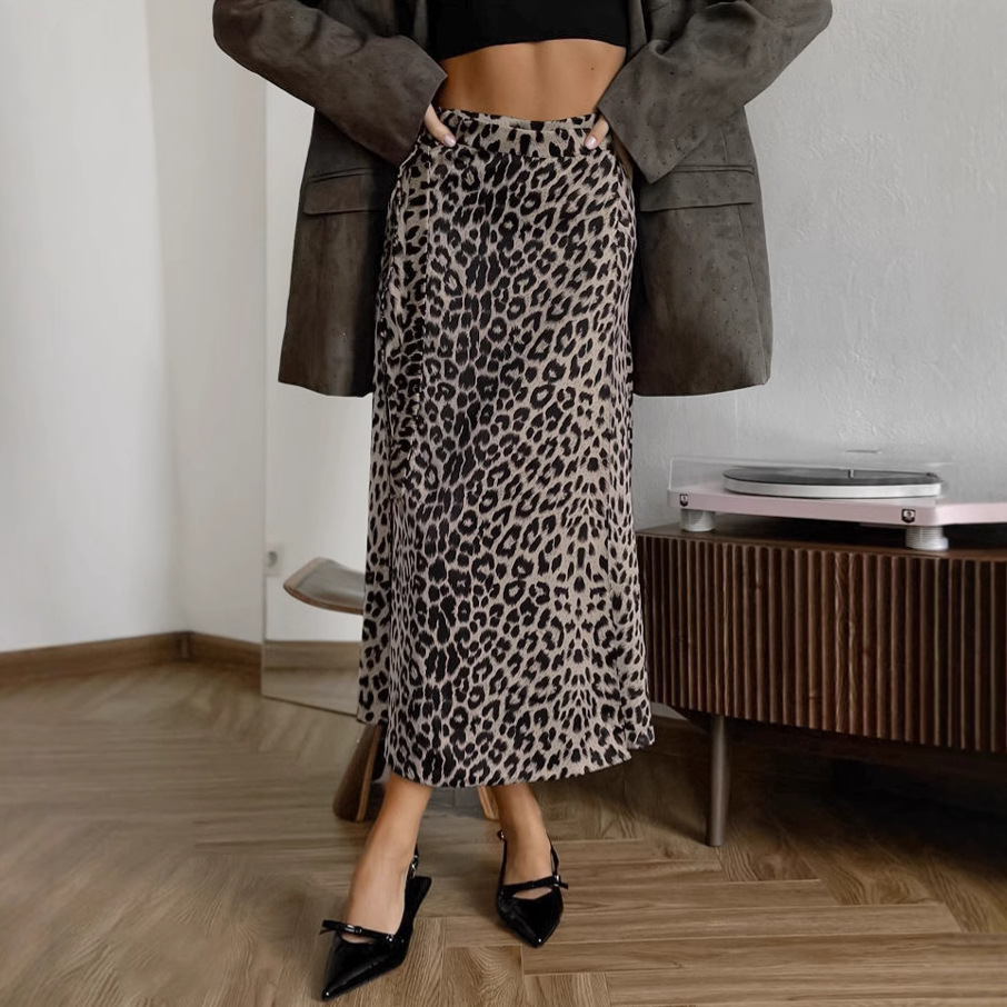 Regina - falda de talle alto con estampado de leopardo