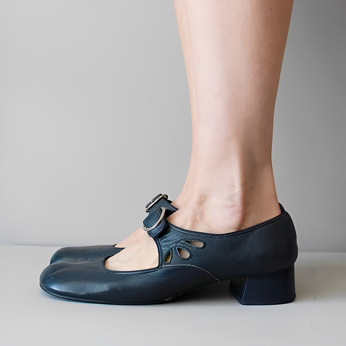 Velana - Zapatos sencillos con hebilla