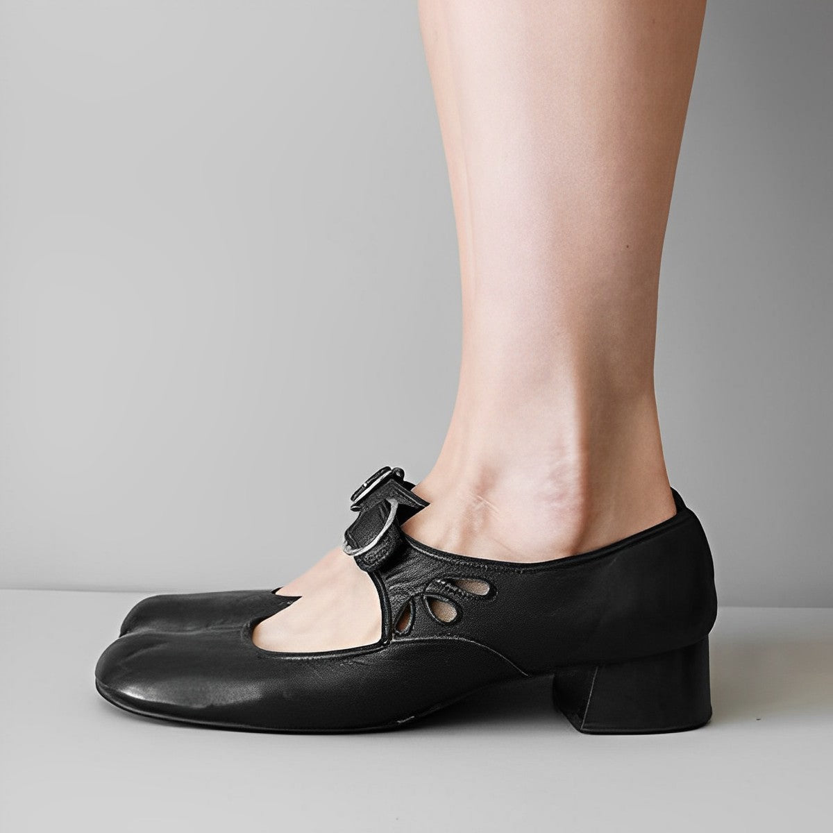 Velana - Zapatos sencillos con hebilla