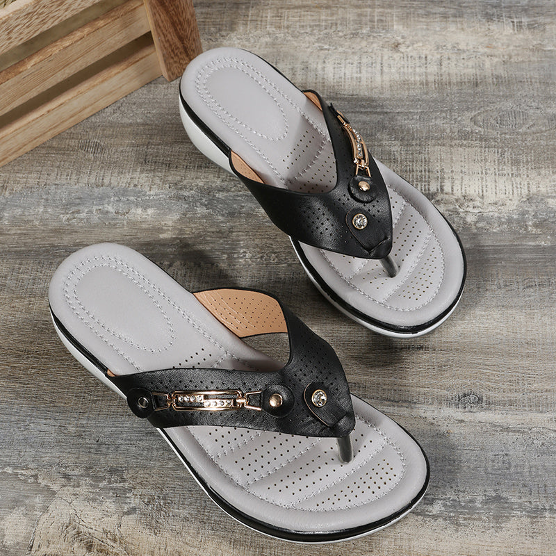 Darlene - Chanclas con tacón bajo