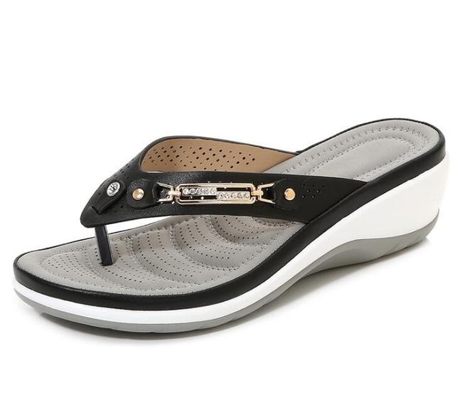 Darlene - Chanclas con tacón bajo