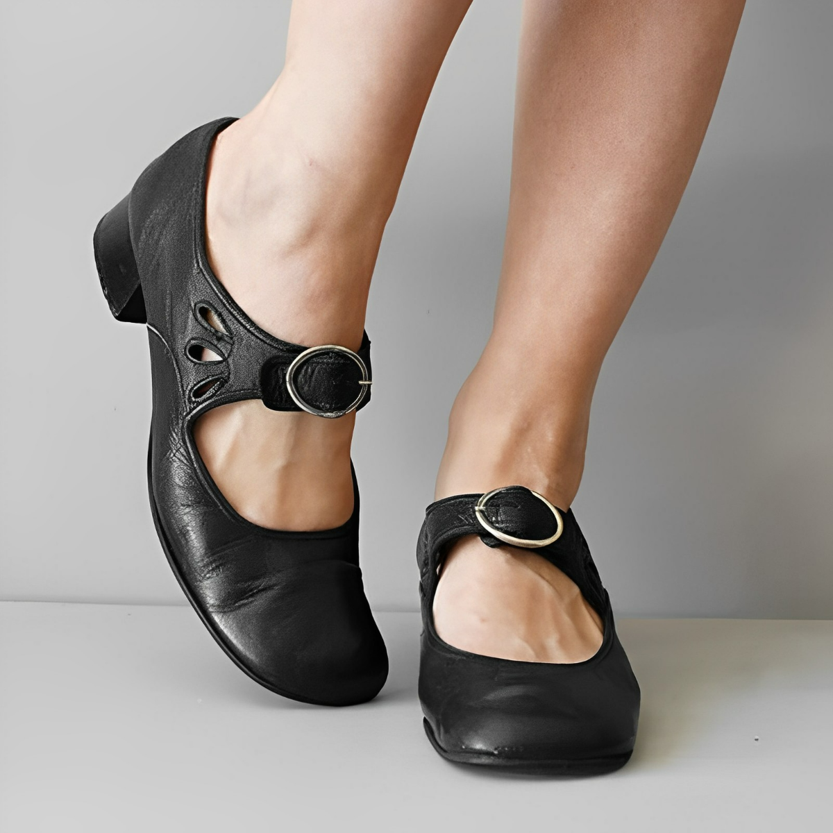 Velana - Zapatos sencillos con hebilla